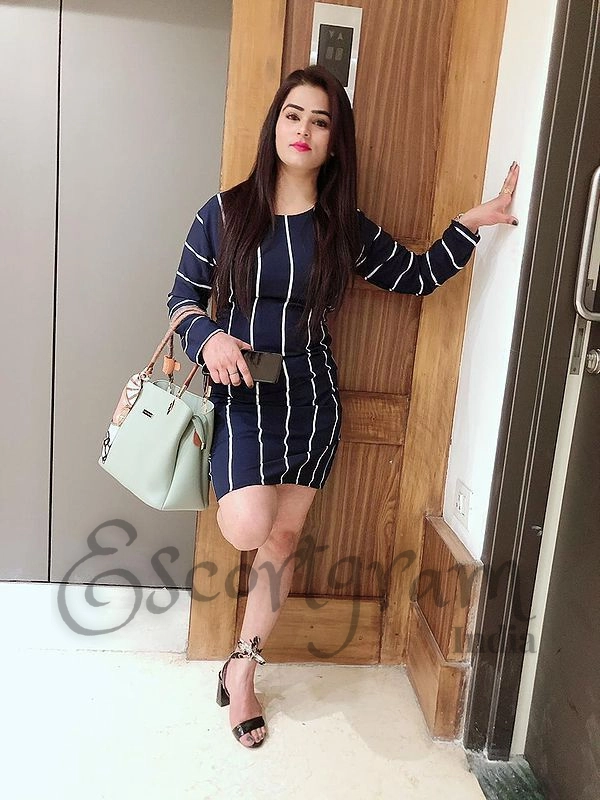 Call Girl CHANDIGARH - Ananya Khanna