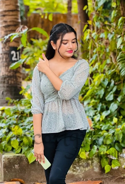 Call Girl CHANDIGARH - Deepali Khurana