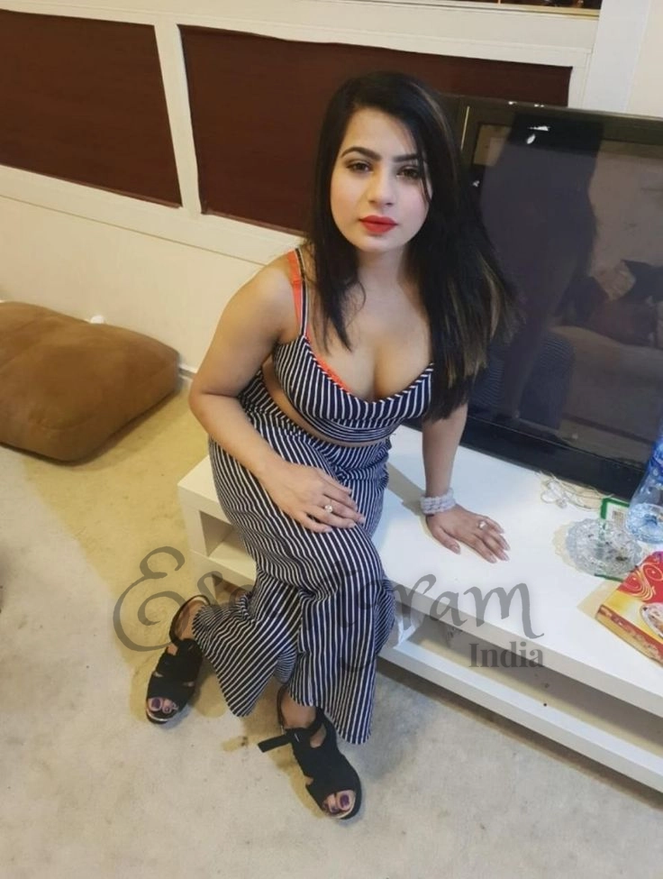 Call Girl Chandigarh Simran