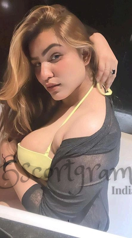 Call Girl chandigarh - Roma Arora