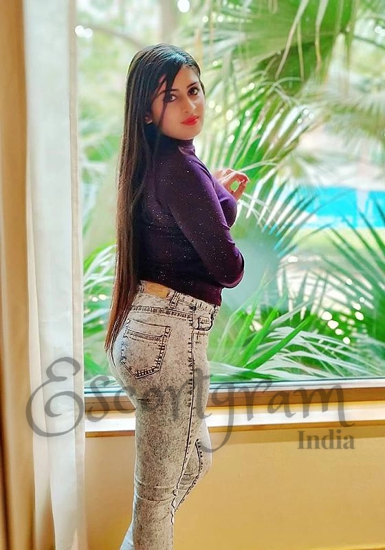 Call Girl CHANDIGARH - Shefali Chopra