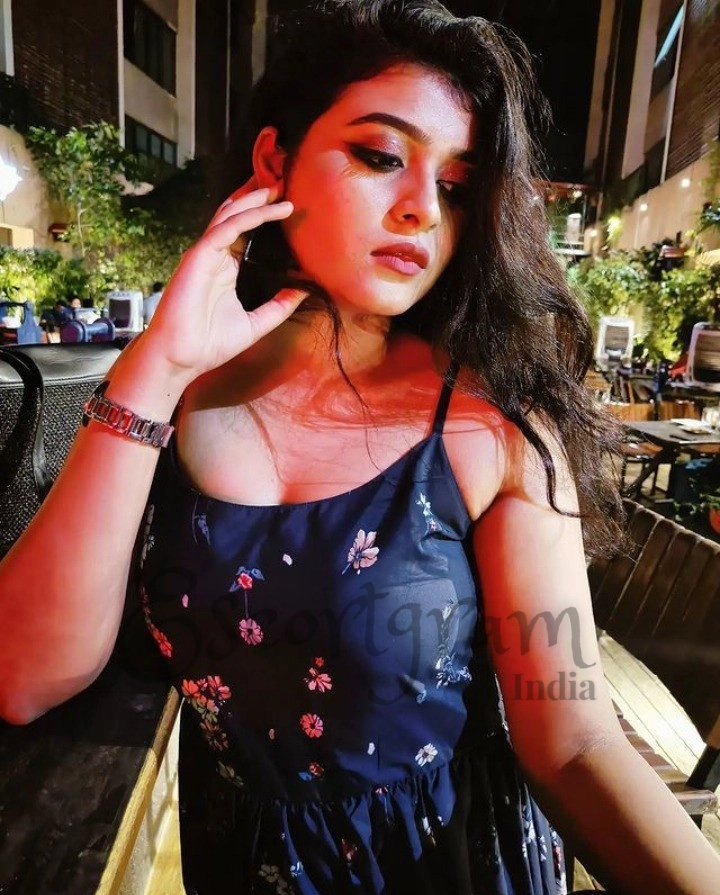 Call Girl Chandigarh Suhani Bassi