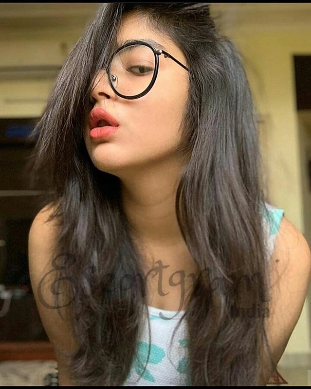 Call Girl CHANDIGARH - Suman Chabra