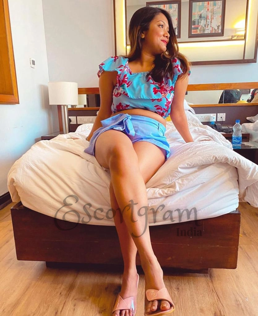 Call Girl chandigarh - Surveen Grover