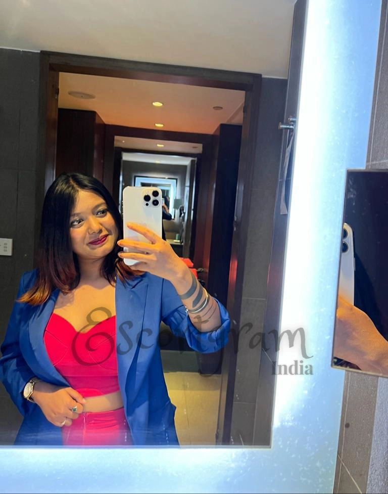 Call Girl CHANDIGARH - Surveen Grover