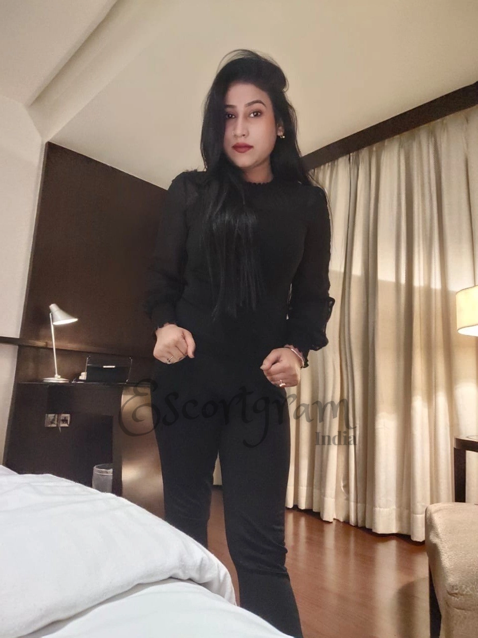 Call Girl CHANDIGARH - Tanishka Chopra