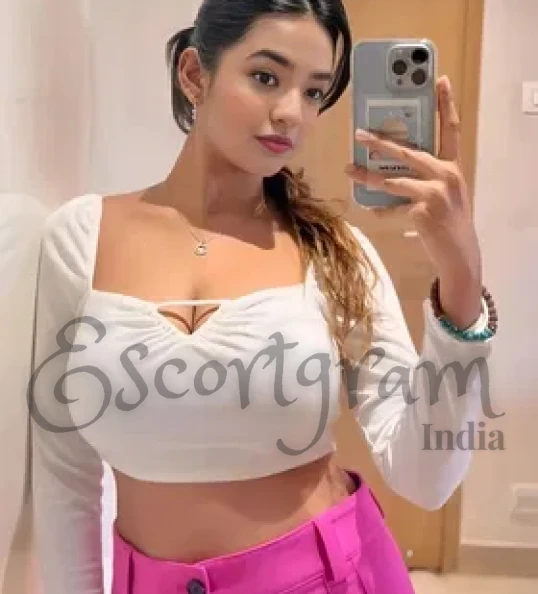 Call Girl Chandigarh Minakshi