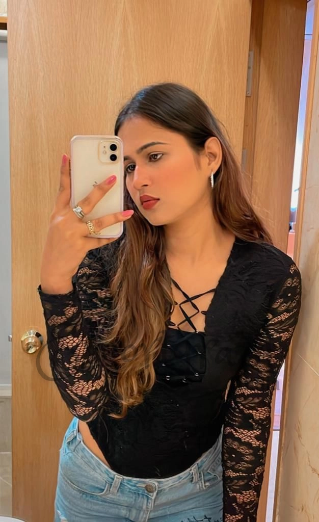 Call Girl Chandigarh Minakshi