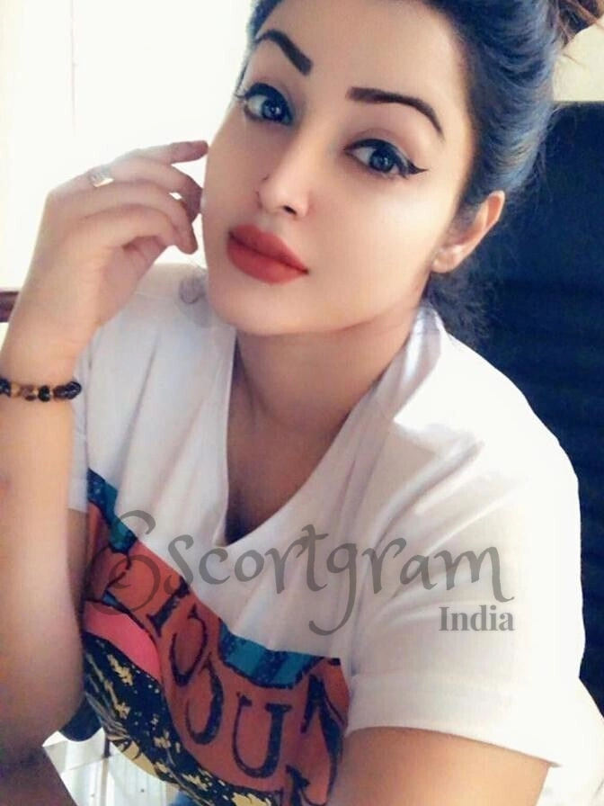 Call Girl CHANDIGARH Simran Bhalla
