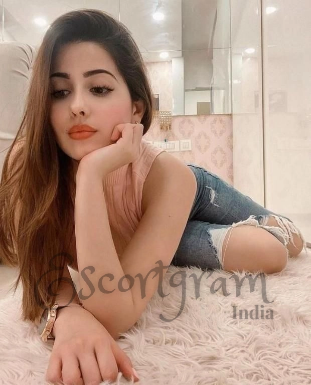 Call Girl CHANDIGARH Simran Bhatia